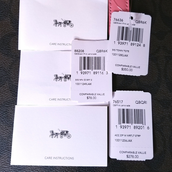 COACH SIGNATURE SET 3P BAG WRISTLET CARD KEYCHAIN - Picture 12 of 13